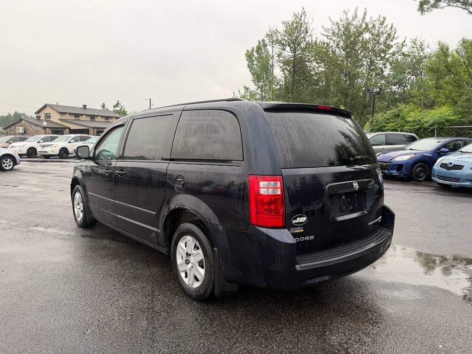 Dodge Grand Caravan SE 2010-5