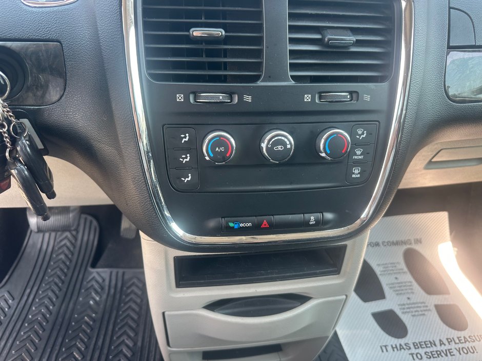 Dodge Grand Caravan SXT 2011-12