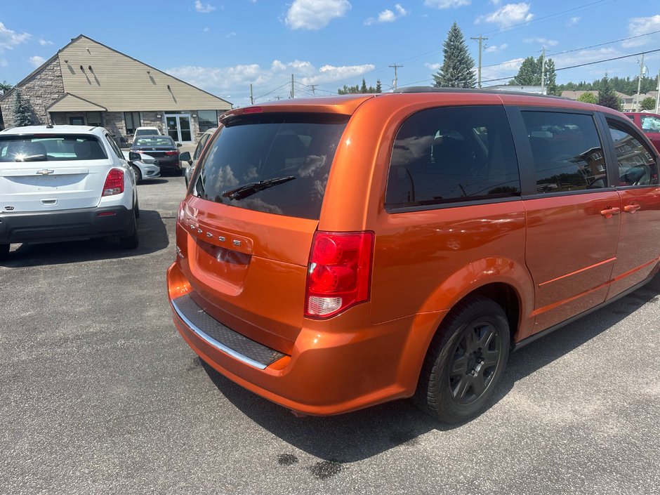 Dodge Grand Caravan SXT 2011-2