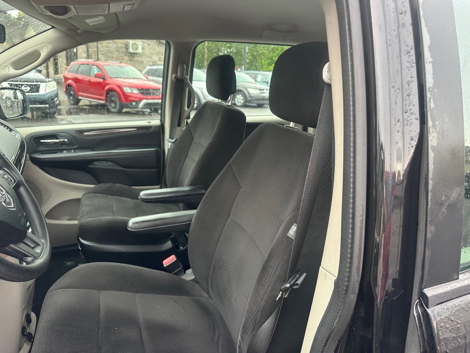 Dodge Grand Caravan SE 2012-5