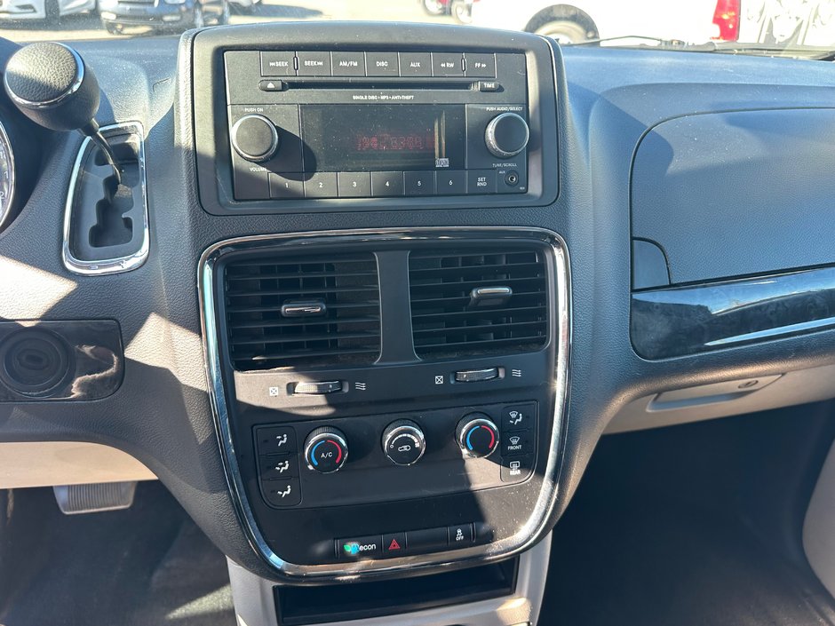 2014 Dodge Grand Caravan SXT-17