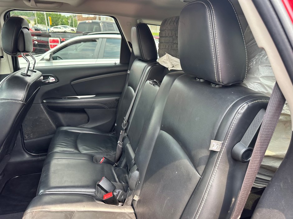 2016 Dodge Journey Crossroad AWD-5