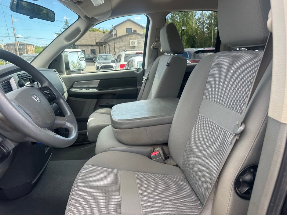 Dodge Ram 1500 SLT 2008-4