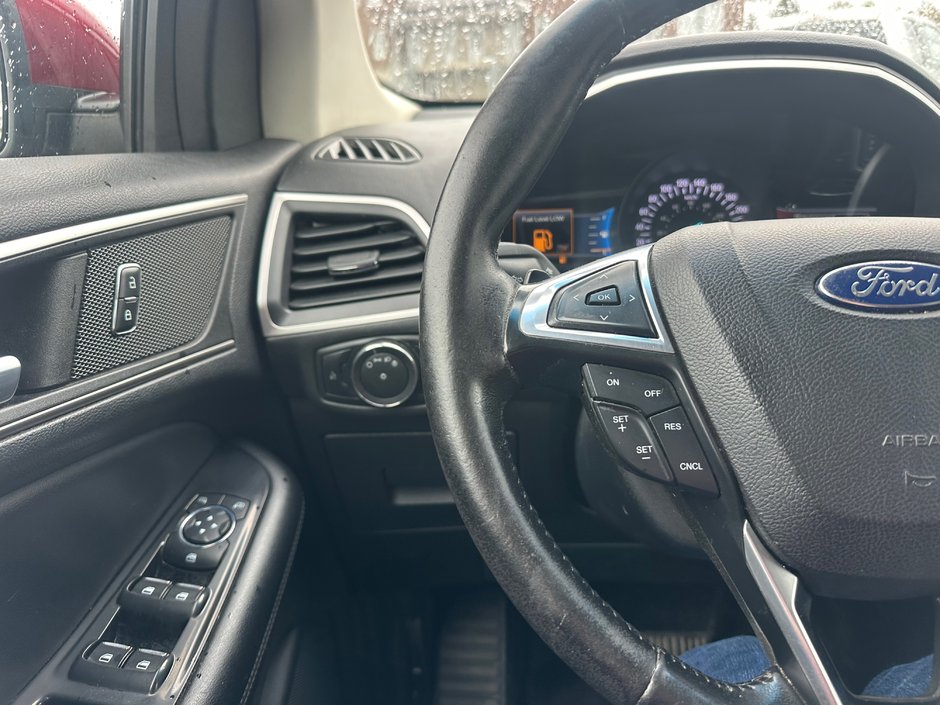2016 Ford Edge SEL-16