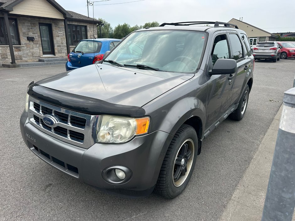 Ford Escape XLT 2009-1