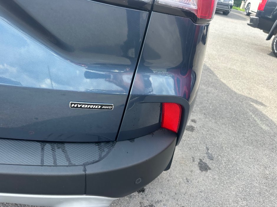 2020 Ford Escape Titanium Hybrid-8