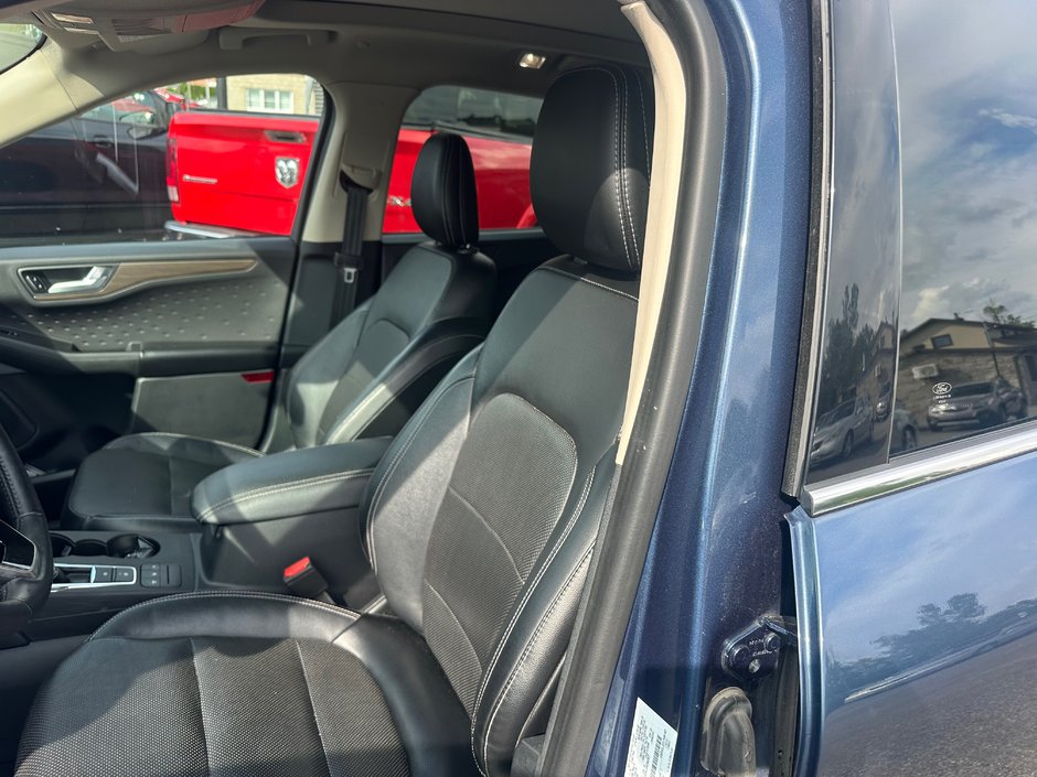 2020 Ford Escape Titanium Hybrid-6
