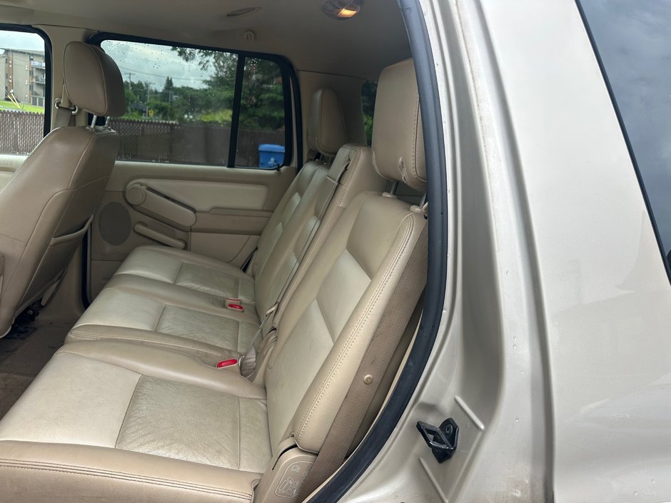 Ford Explorer Limited 2006-7