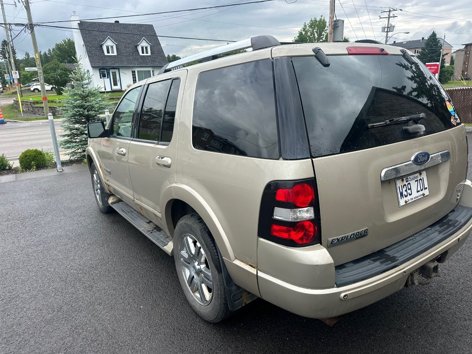 Ford Explorer Limited 2006-3