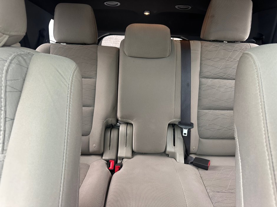 2013 Ford Explorer Base-12