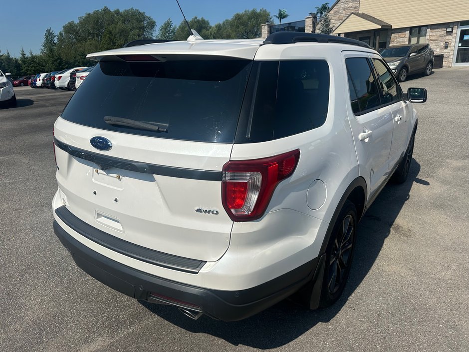 Ford Explorer XLT AWD 2018-3