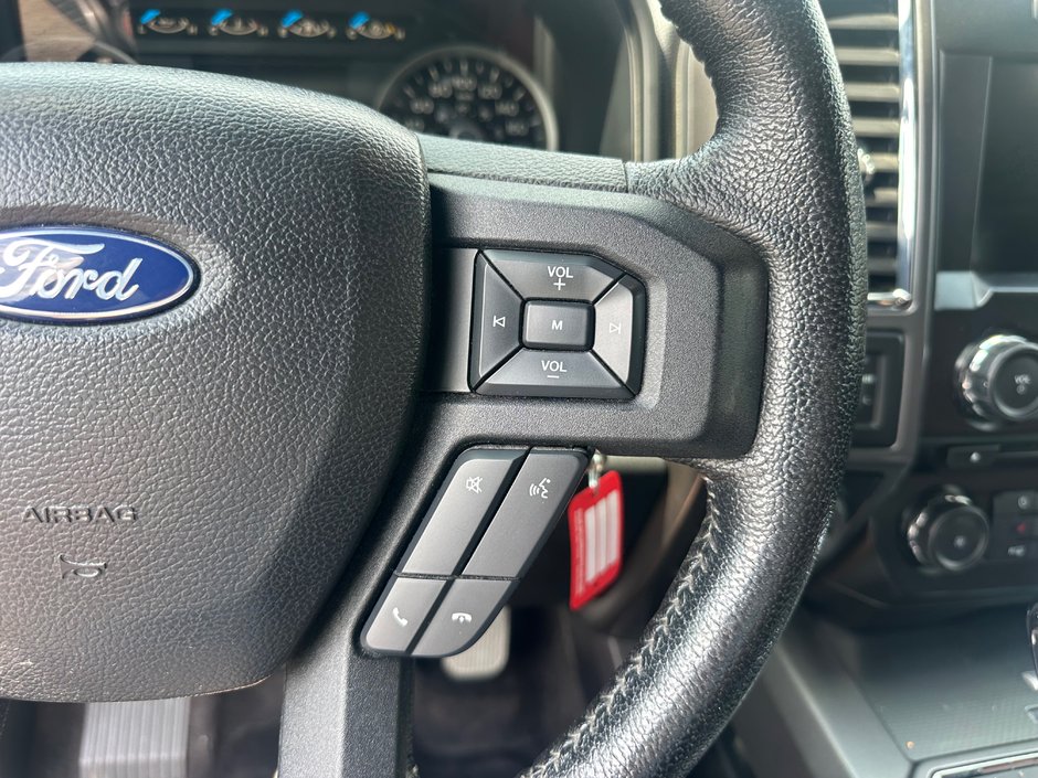 Ford F-150 XLT Sport 2016-14