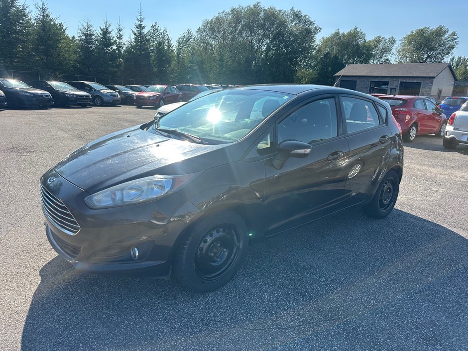 2011 Ford Fiesta SE-1