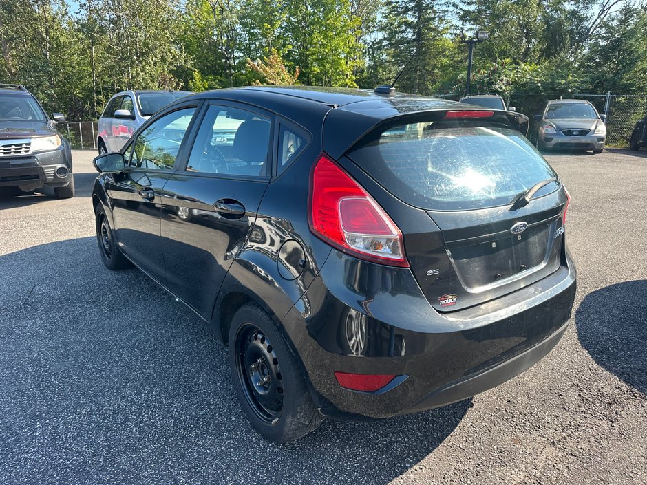 2011 Ford Fiesta SE-3