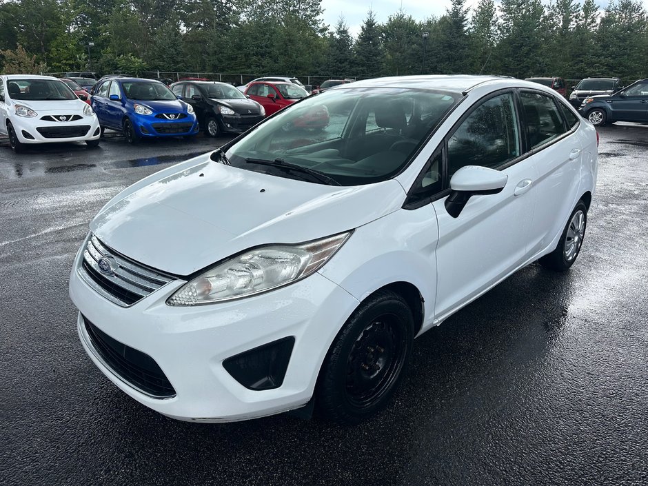 2011 Ford Fiesta SE-1