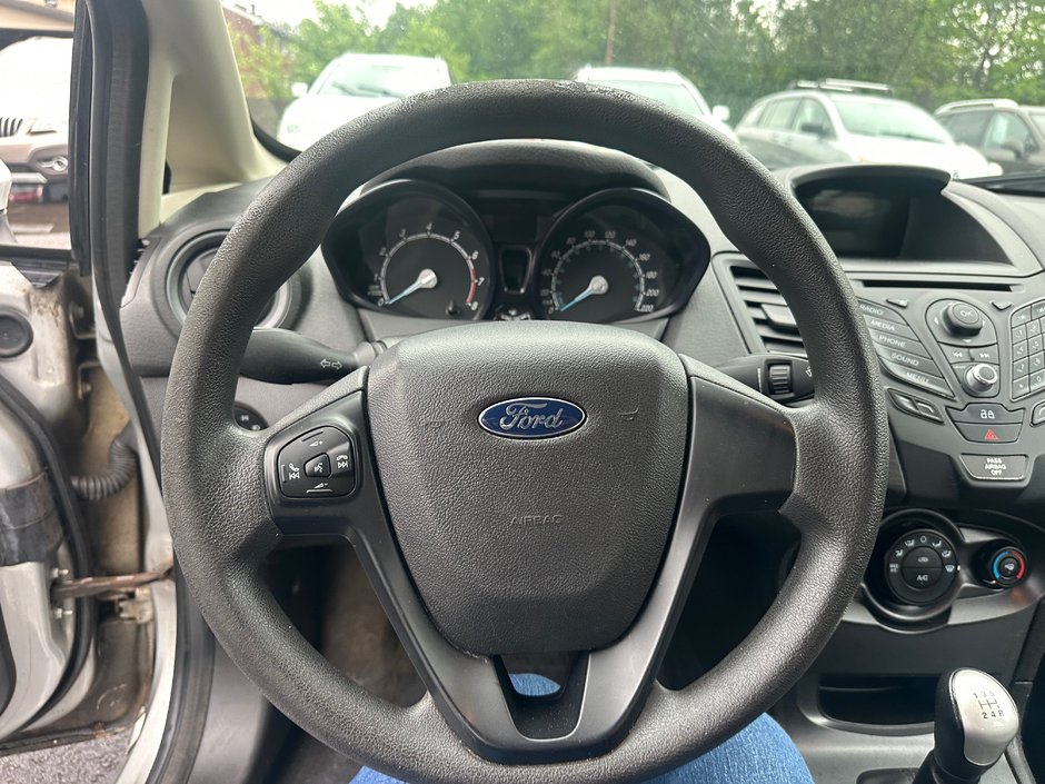 2015 Ford Fiesta S-6