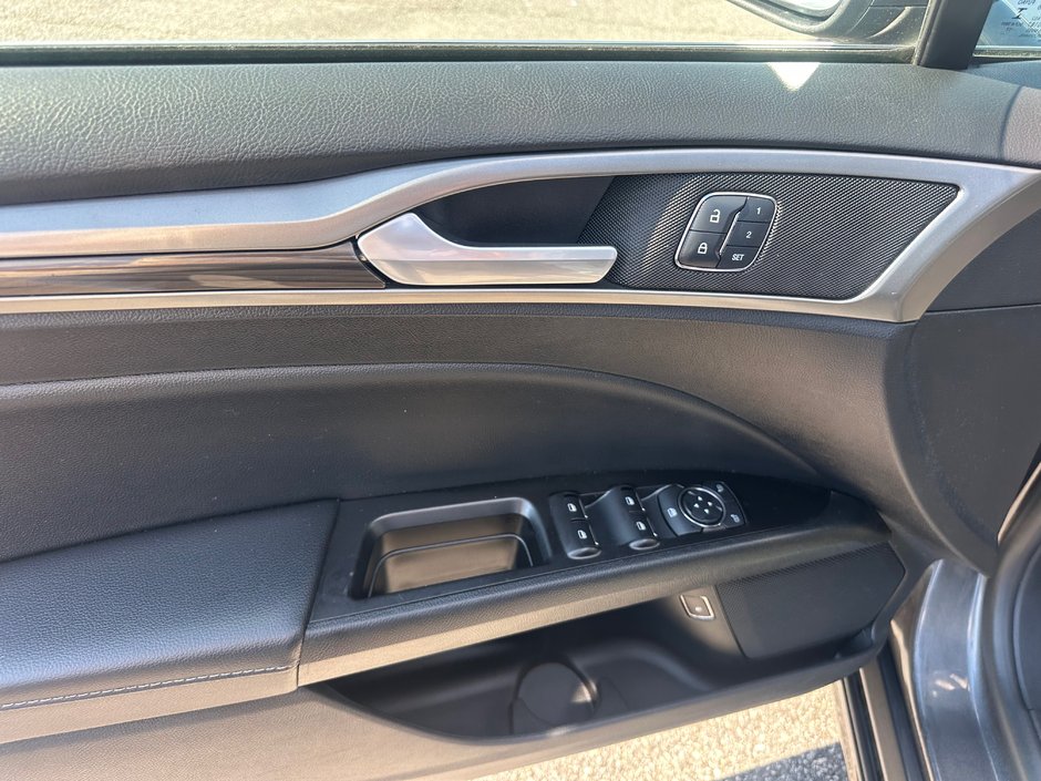 2018 Ford Fusion Energi SE-6