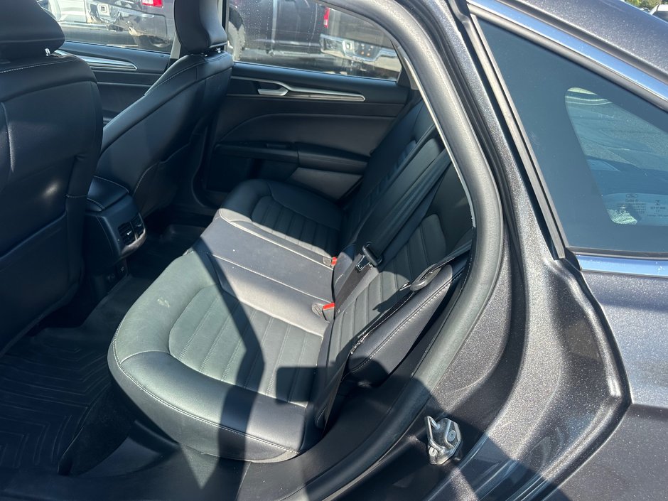 2018 Ford Fusion Energi SE-4