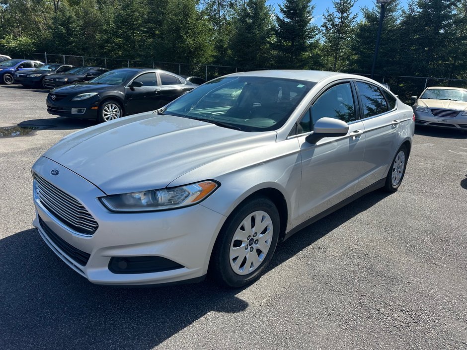 Ford Fusion S 2014-1