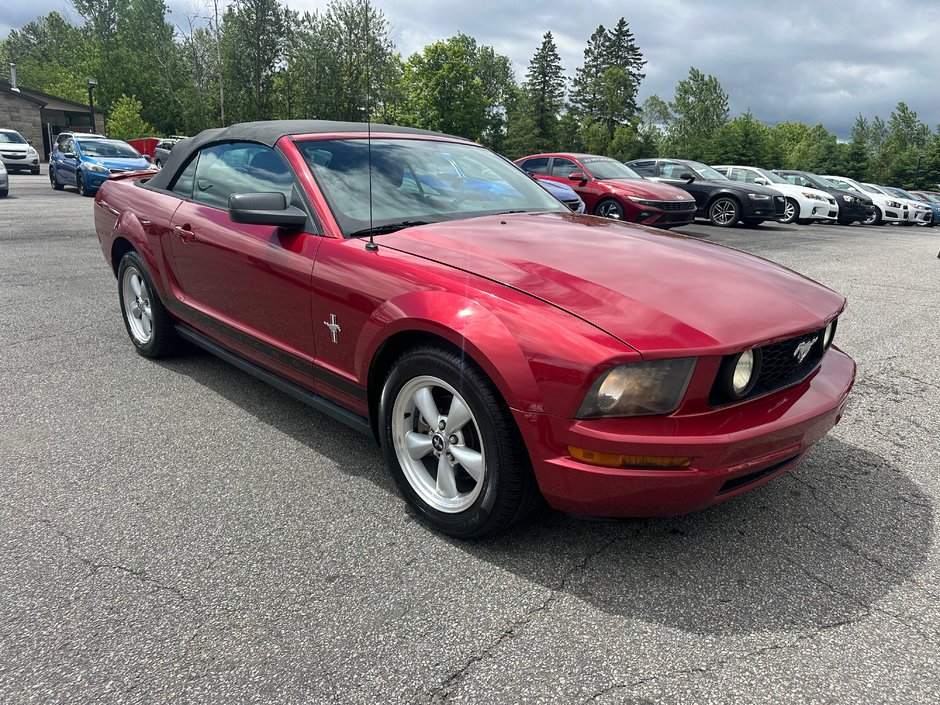 2007 Ford Mustang Décapotable-0