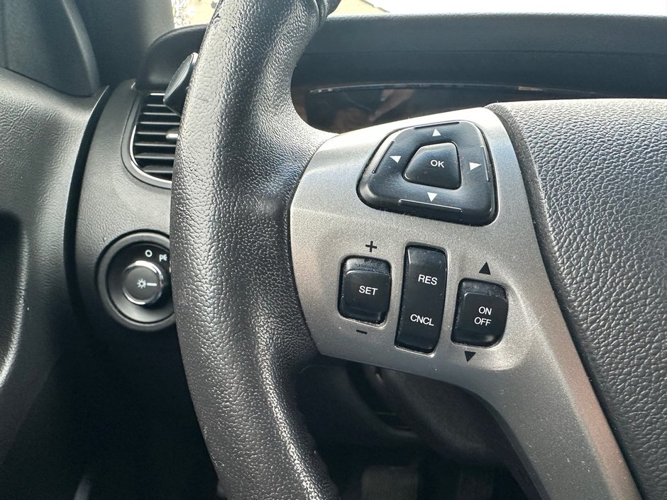 2015 Ford Taurus LIMITED-13