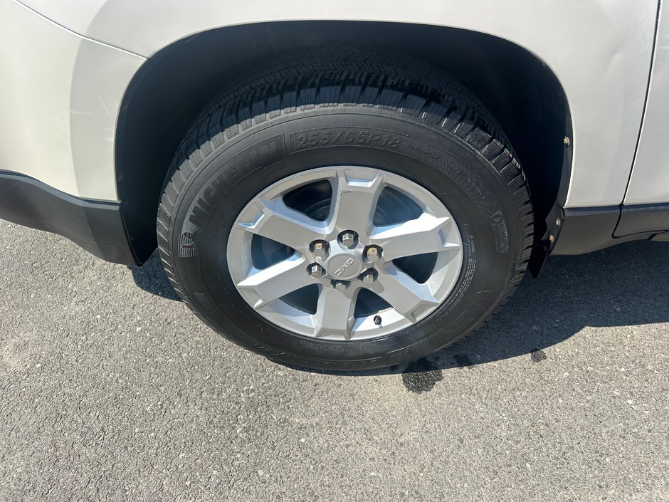GMC Acadia SLE2 AWD 2013-4