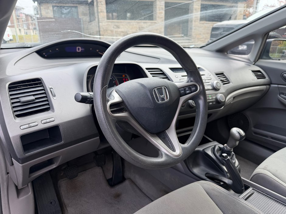 2010 Honda Civic Sdn DX-G-11