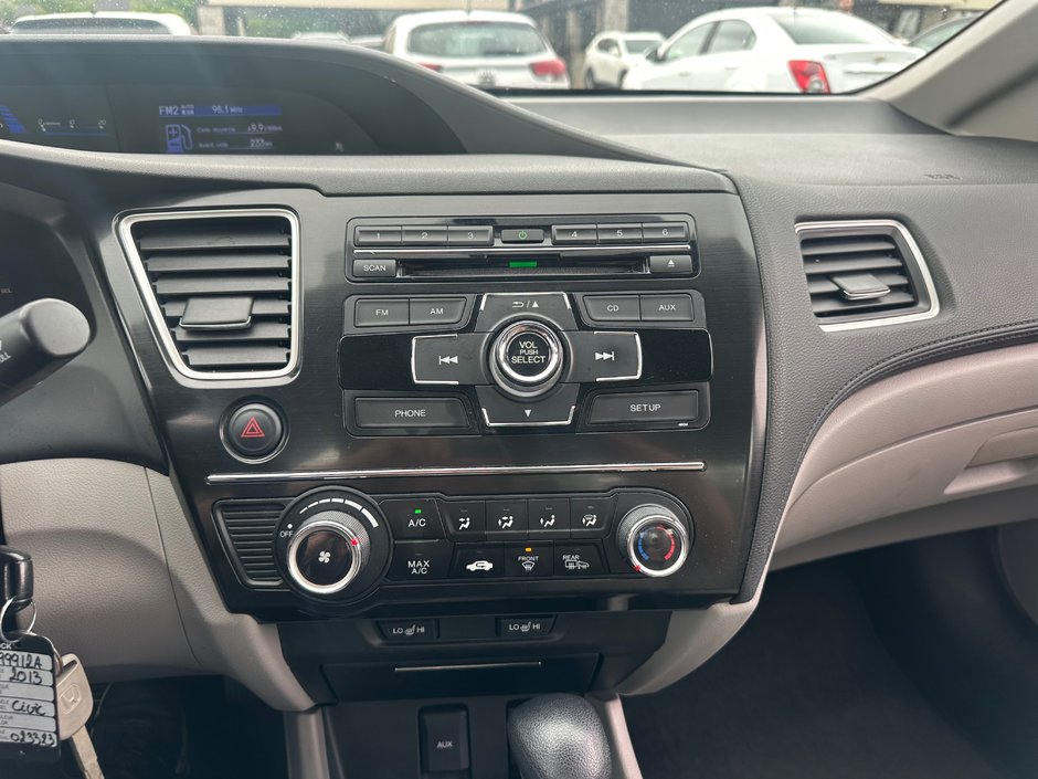 2013 Honda Civic Sdn LX-8