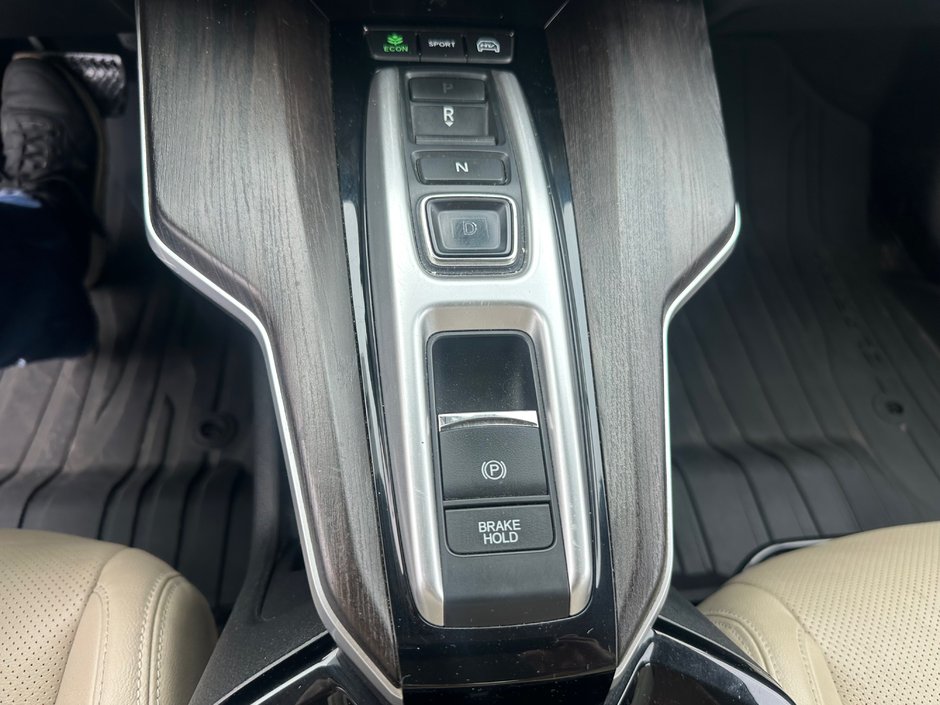 2018 Honda Clarity Plug-In Hybrid Touring-16