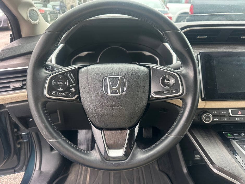 2018 Honda Clarity Plug-In Hybrid Touring-10