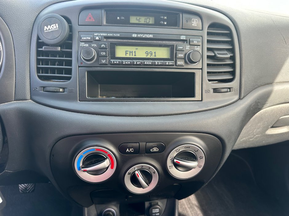 2007 Hyundai Accent-9