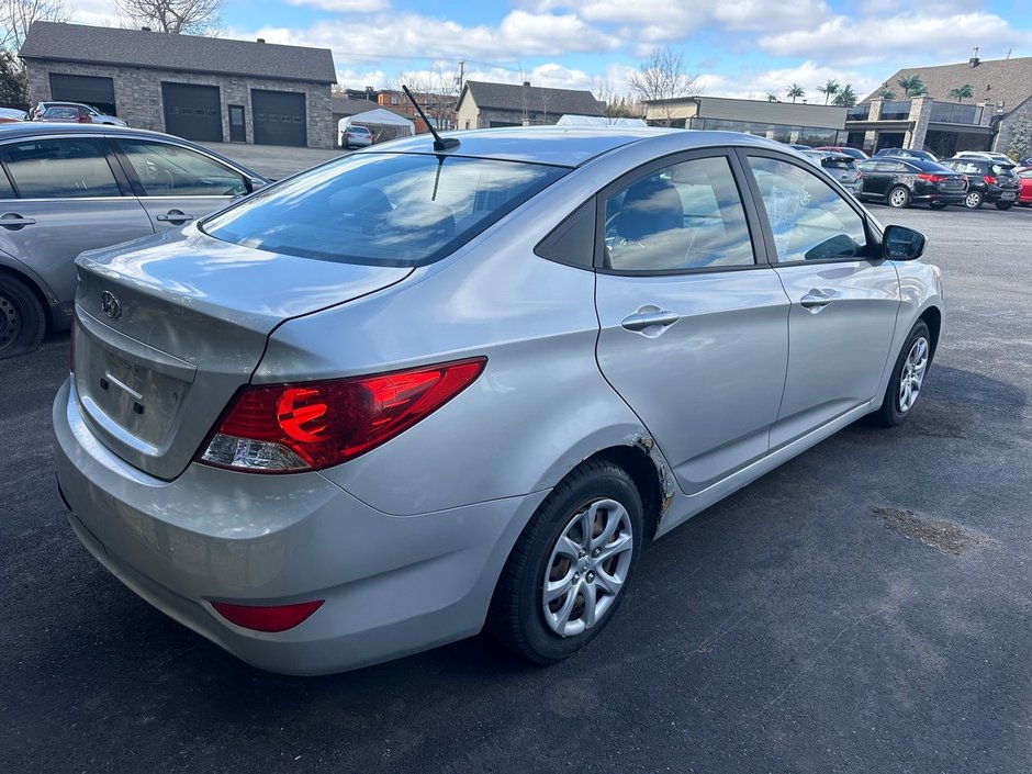 2012 Hyundai Accent GL-3