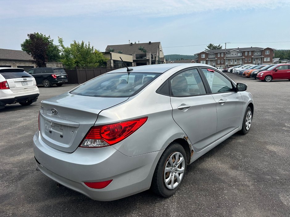 2012 Hyundai Accent GL-2