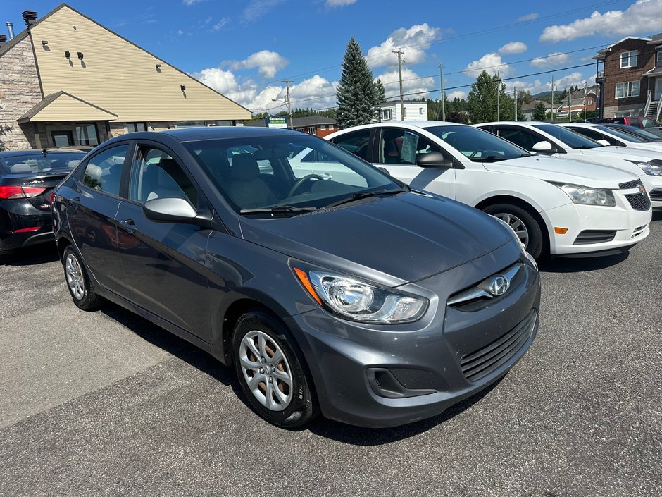 Hyundai Accent GL 2012-0