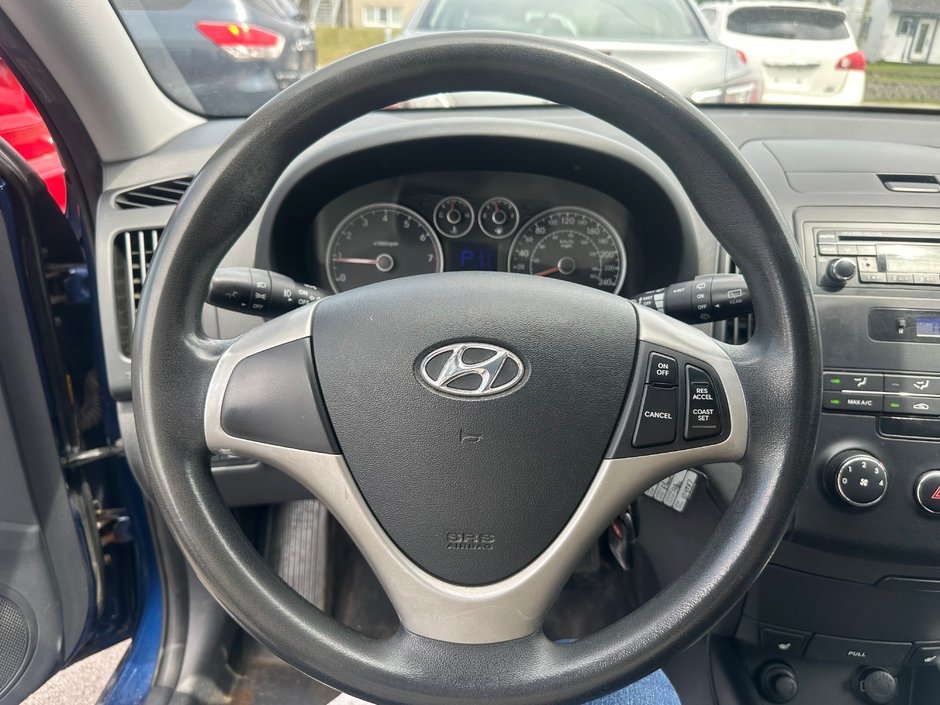 2011 Hyundai Elantra Touring GLS-6