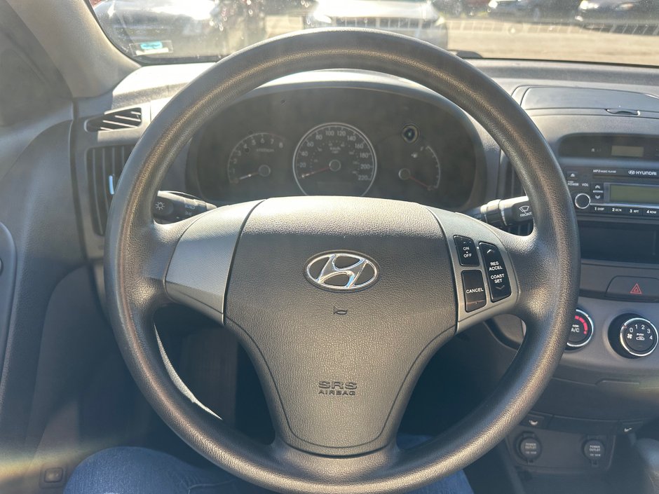 2009 Hyundai Elantra-10