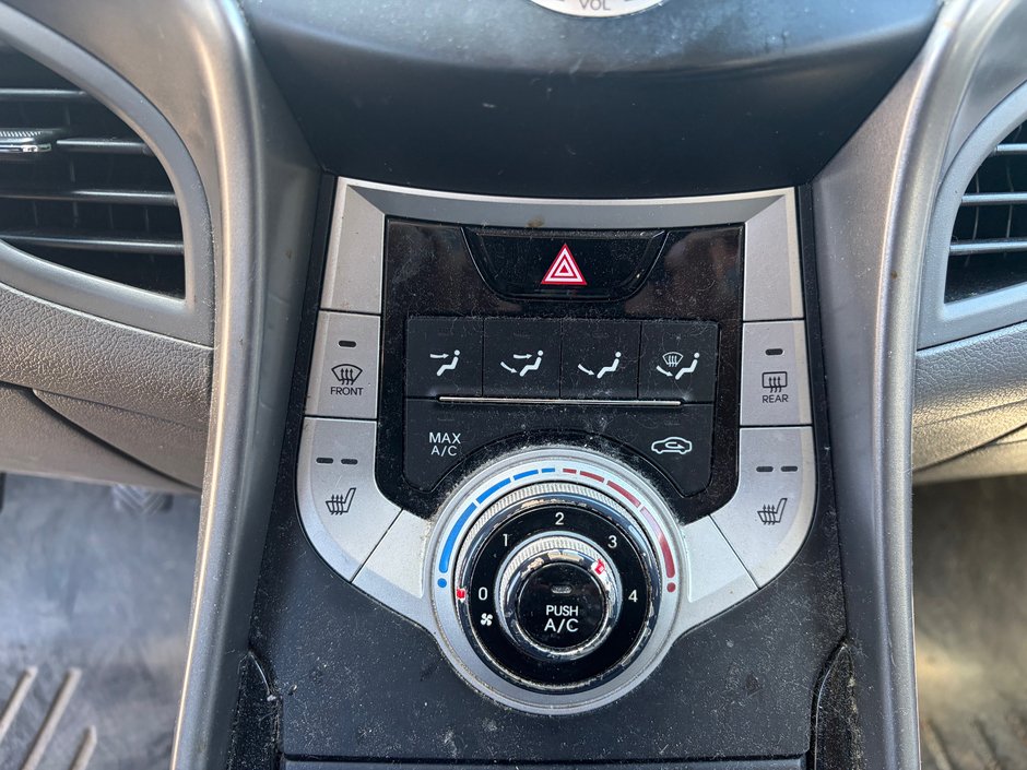 2012 Hyundai Elantra GL-10
