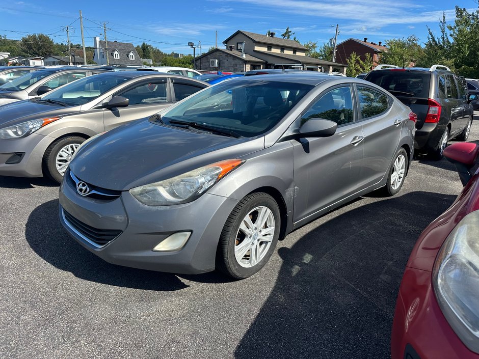 Hyundai Elantra GL 2012-1