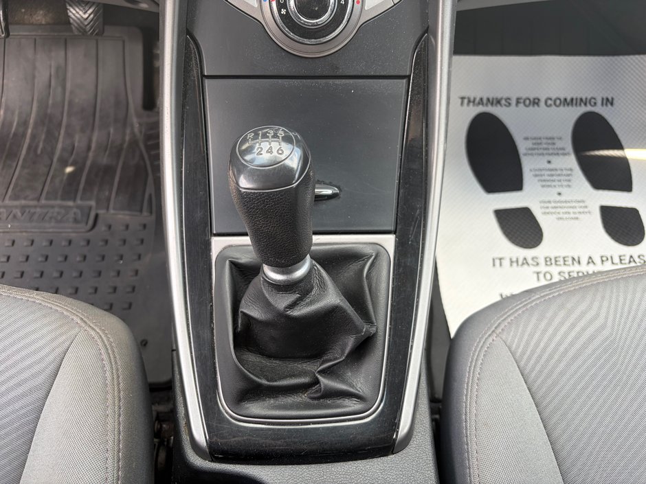 2013 Hyundai Elantra L-13