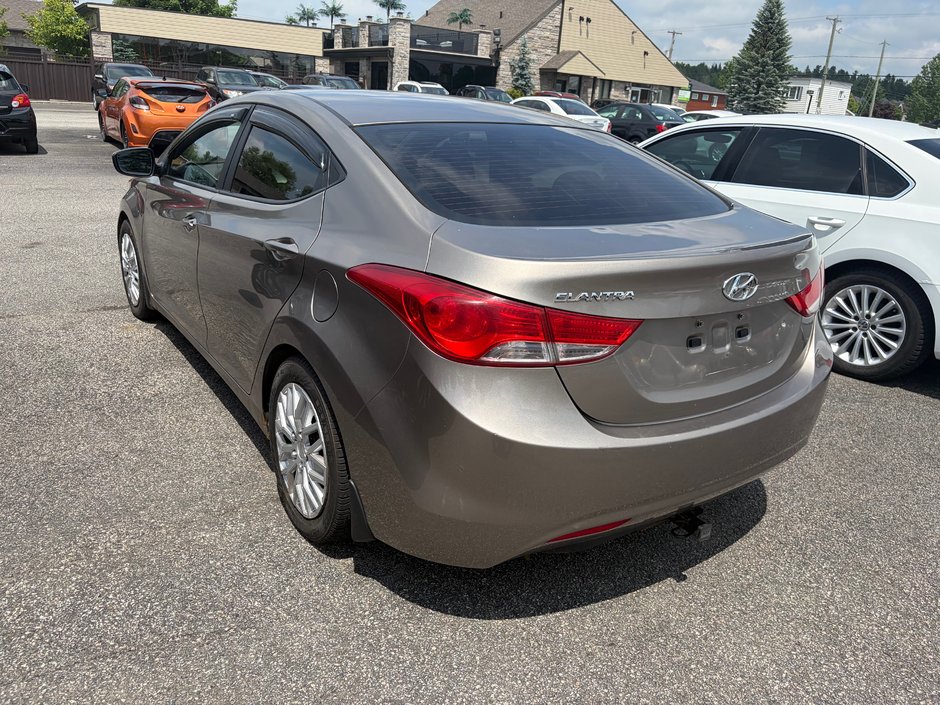2013 Hyundai Elantra L-3
