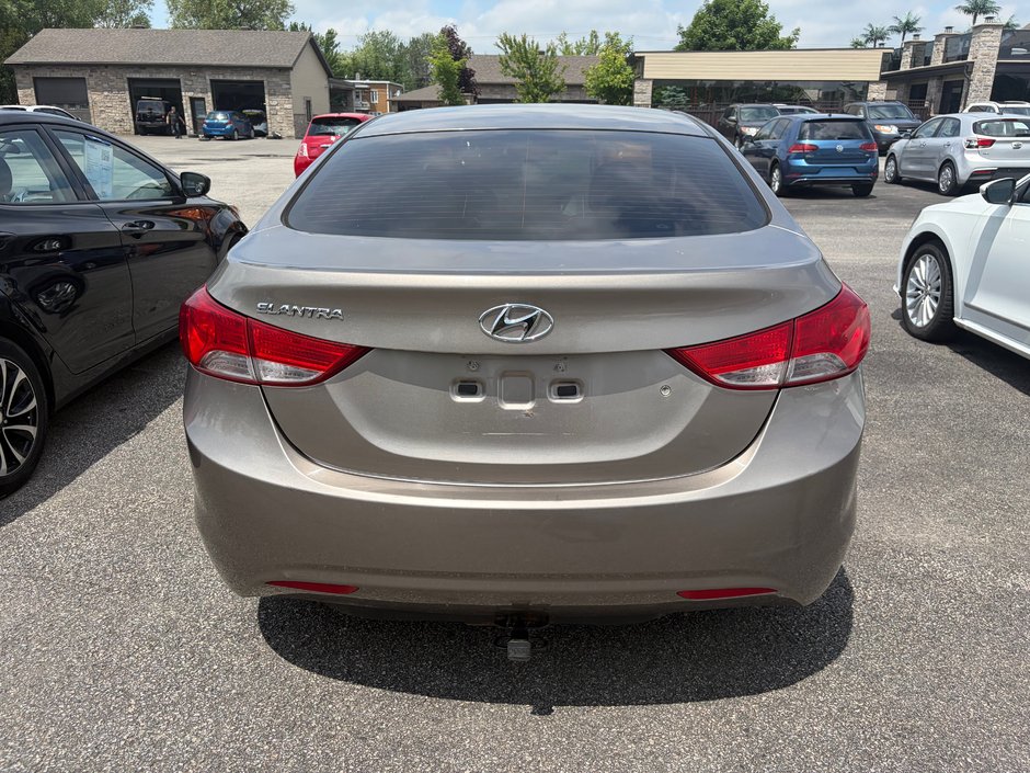 2013 Hyundai Elantra L-4