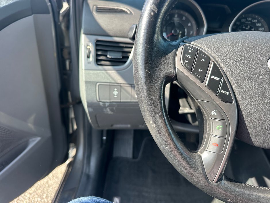 2013 Hyundai Elantra GLS-8