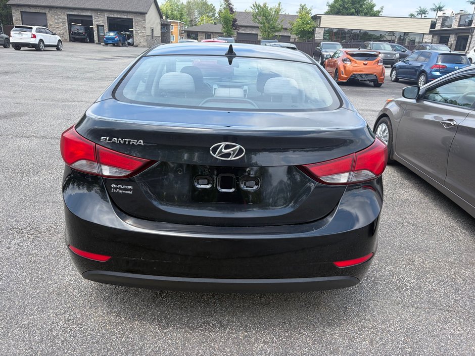 2014 Hyundai Elantra GL-4