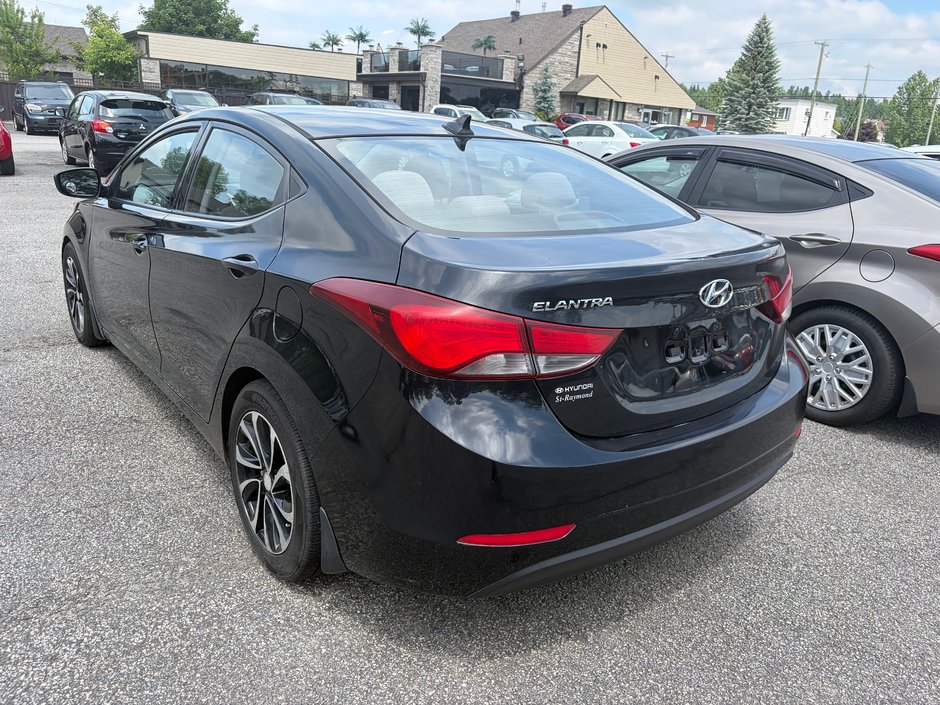 2014 Hyundai Elantra GL-3