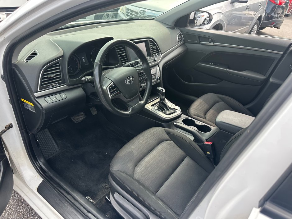 Hyundai Elantra GL 2018-7