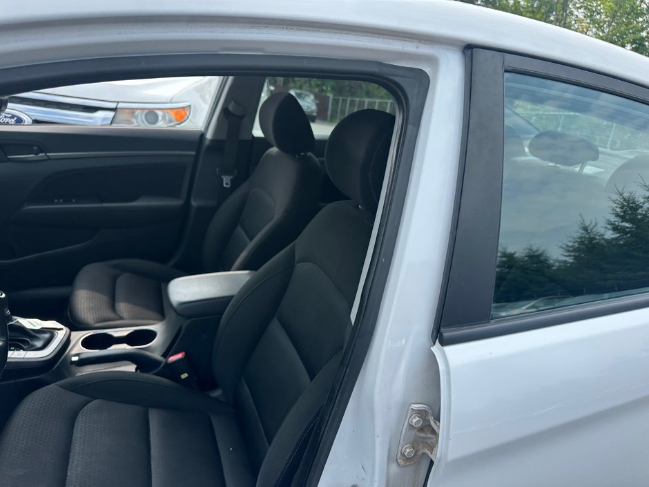 Hyundai Elantra GL 2018-6