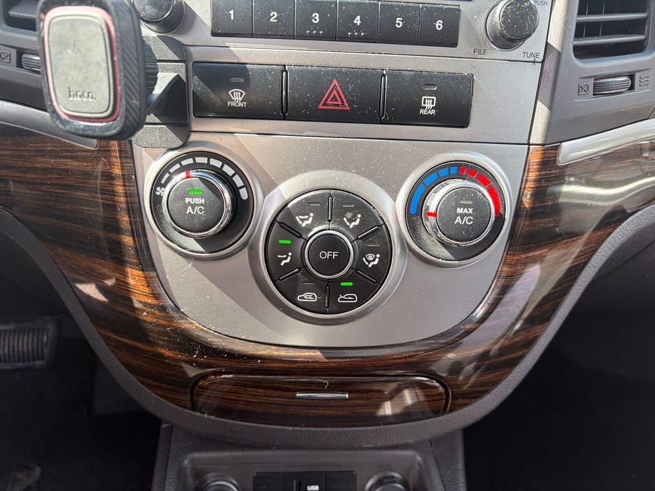 Hyundai Santa Fe GL w/Sport 2010-16