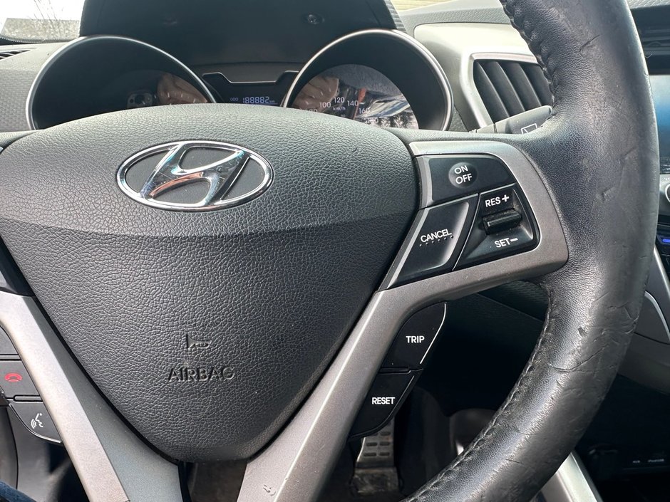 Hyundai Veloster w/Tech 2012-14