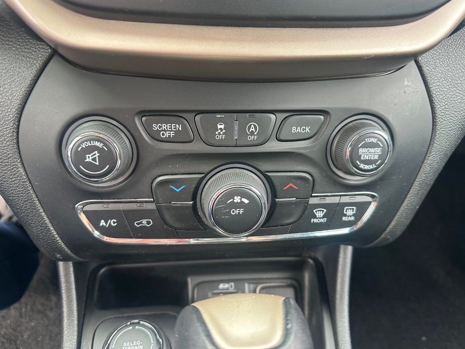 Jeep Cherokee Sport 4X4 2015-14