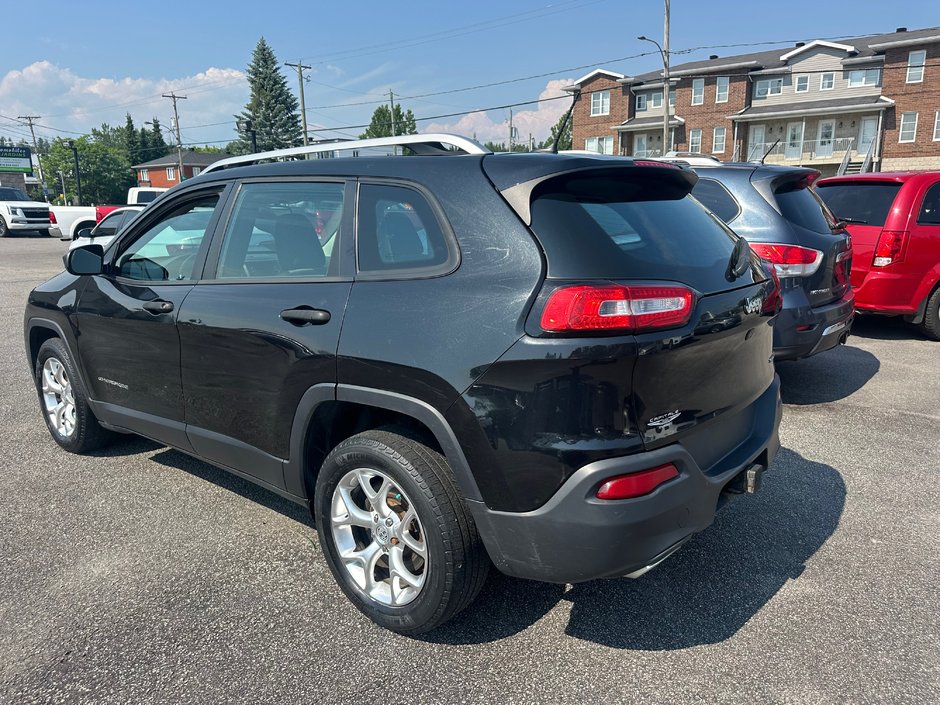 Jeep Cherokee Sport 2015-2